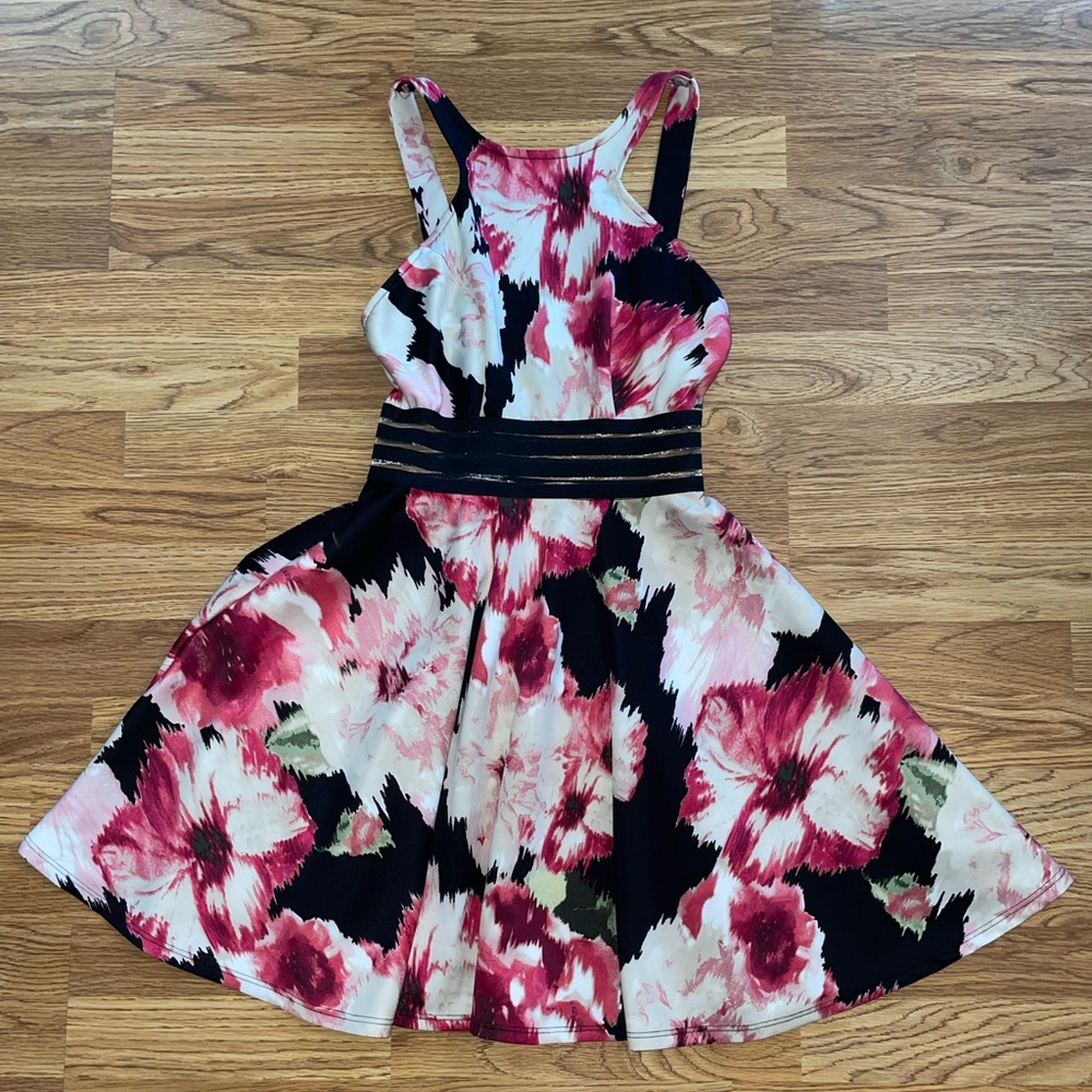 Dotted Brand A Line Floral Dress Women’s Size Small See Through Waist EUC